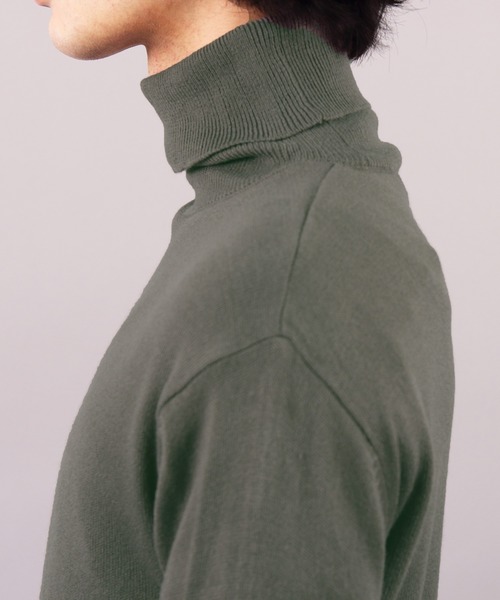 ８(eight)（エイト）の「カシミアタッチ タートルネック ニットセーター（ニット/セーター・メンズ・ブラック/ベージュ/ネイビー/チャコール/ホワイト・LARGE/MEDIUM/X-LARGE）」の10枚目の写真