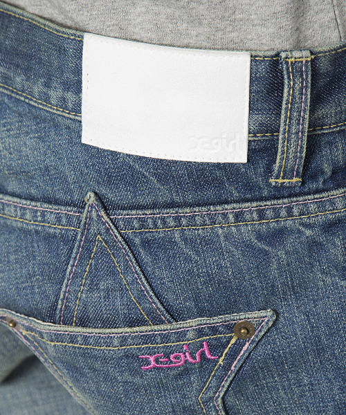 X-girl（エックスガール）の「STAR POCKET TAPERED JEANS（デニムパンツ・レディース・インディゴブルー/ライトインディゴブルー・26inch/27inch/24inch/25inch）」の7枚目の写真