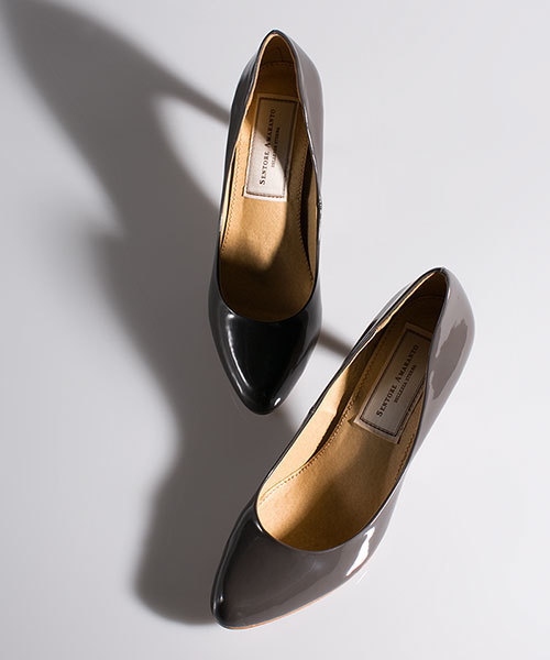 NANO universe（ナノユニバース）の「Fパテントコンフォートパンプス（パンプス・レディース・ブラック/ピンクベージュ/グレー・35/37/36/38）」の3枚目の写真