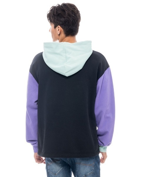 ELEMENT(エレメント)の「ELEMENT メンズ SLANT HOOD パーカー/エレメント プルオーバー ロゴ(パーカー・メンズ・ライトブルー/ブラック・MEDIUM/LARGE/X-LARGE)」の8枚目の写真