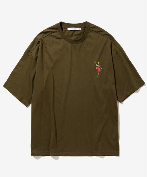 rehacer(レアセル)の「rehacer : Bloom Butterfly on Wide Cutsew /ブルームバタフライ オン ワイドカットソー(Tシャツ/カットソー・メンズ・ホワイト/ブラック/カーキ・SMALL/MEDIUM/LARGE/X-LARGE)」の12枚目の写真