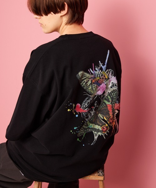 rehacer(レアセル)の「rehacer : Bloom Butterfly on Wide Cutsew /ブルームバタフライ オン ワイドカットソー(Tシャツ/カットソー・メンズ・ホワイト/ブラック/カーキ・SMALL/MEDIUM/LARGE/X-LARGE)」の13枚目の写真