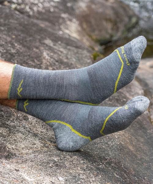 DARN TOUGH VERMONT（ダーンタフバーモント）の「【MADE IN USA】DARN TOUGH ダーンタフ Ms 1972 ライトハイカー マイクロクルー ライトウェイト クッション（ソックス/靴下・メンズ・インディゴブルー/チャコールグレー/ブラック/グレー/モスグリーン/アッシュグレー/スカイブルー/ライトグリーン・MEDIUM/LARGE）」の4枚目の写真