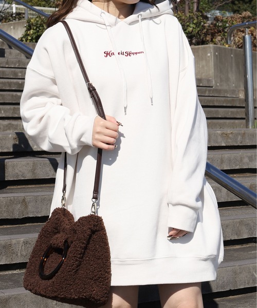 PairPair(ペアペア)の「バックプリントBIGフーディー(パーカー・レディース・ブルー/アイボリー/モカ/ラベンダー/ホワイト系その他/スミクロ・FREE)」の10枚目の写真