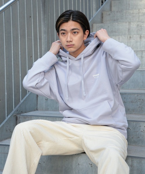 VIVASTUDIO（ビバスタジオ）の「vivastudio／LOCATIONHOODIE