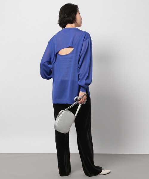 PAGEBOY(ページボーイ)の「バックオープンシアーニット (デザインニット)(ニット/セーター・レディース・ブラック/グレイッシュベージュ/アクア・FREE)」の6枚目の写真