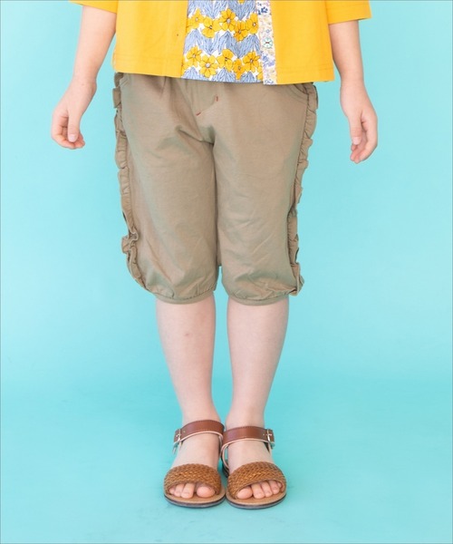 RAGMART(ラグマート)の「フリルパンツ 6分丈(その他パンツ・キッズ・カーキ/ブルー/ベージュ・130cm/100cm/110cm/120cm)」の3枚目の写真