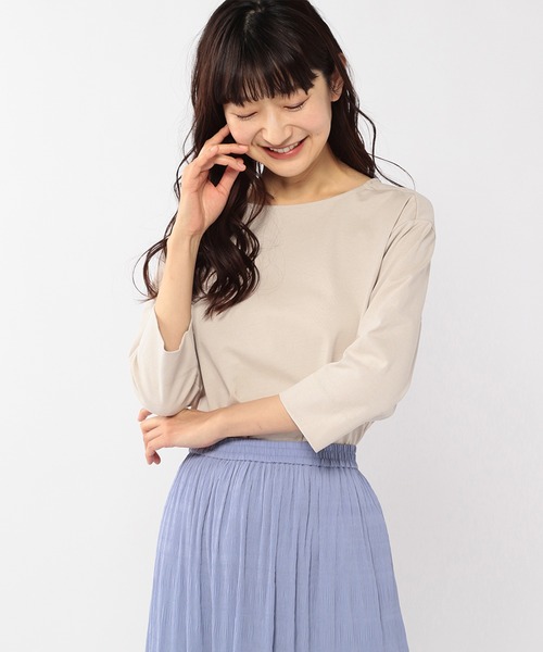 Petit Honfleur(プチオンフルール)の「オーガニックコットンボートネックTシャツ(Tシャツ/カットソー・レディース・ベージュ/ブルー/ピンク/グリーン/チャコールグレー/ホワイト・M/L)」の3枚目の写真