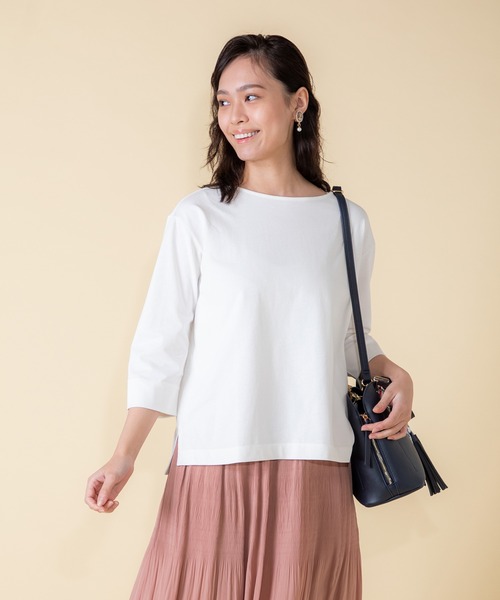 Petit Honfleur(プチオンフルール)の「オーガニックコットンボートネックTシャツ(Tシャツ/カットソー・レディース・ベージュ/ブルー/ピンク/グリーン/チャコールグレー/ホワイト・M/L)」の22枚目の写真
