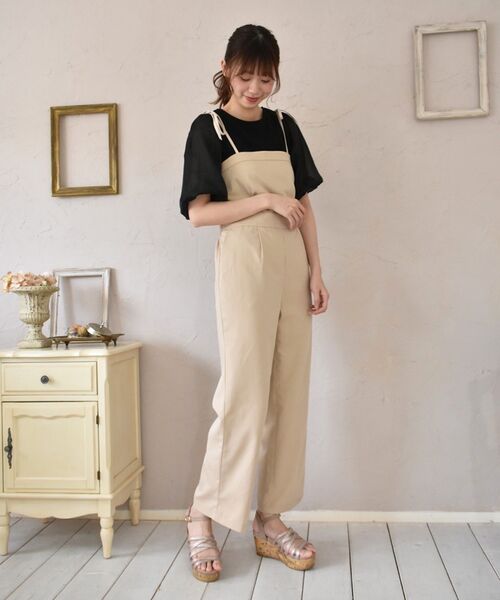 MAJESTIC LEGON（マジェスティックレゴン）の「ショルダーリボンサロペット（サロペット/オーバーオール・レディース・ブラック/ベージュ/グレイッシュベージュ・SMALL/MEDIUM）」の16枚目の写真