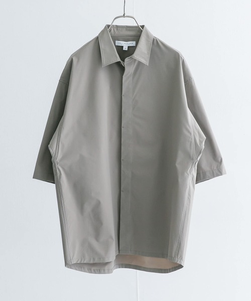 URBAN RESEARCH(アーバンリサーチ)の「SolotexFlyfronts SHORT-SLEEVE SHIRTS(シャツ/ブラウス・メンズ・ブラウン系その他/ブラック/グレー系その他・MEDIUM/LARGE)」の3枚目の写真