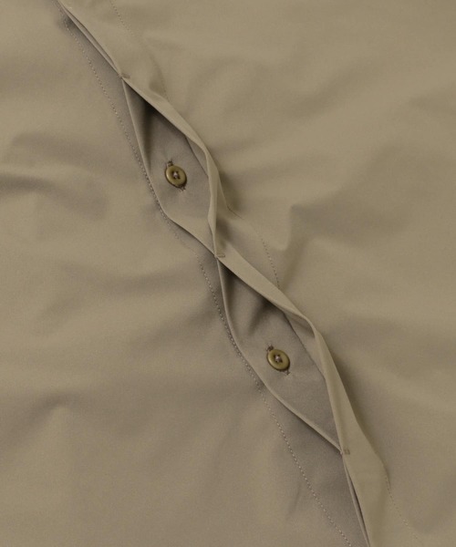 URBAN RESEARCH(アーバンリサーチ)の「SolotexFlyfronts SHORT-SLEEVE SHIRTS(シャツ/ブラウス・メンズ・ブラウン系その他/ブラック/グレー系その他・MEDIUM/LARGE)」の21枚目の写真