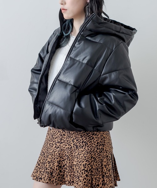 RASVOA(ラスボア)の「レザーフェイクダウンジャケット(ダウンジャケット/コート・レディース・ブラック・FREE)」の1枚目の写真