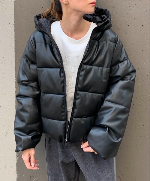 RASVOA(ラスボア)の「レザーフェイクダウンジャケット(ダウンジャケット/コート・レディース・ブラック・FREE)」の2枚目の写真