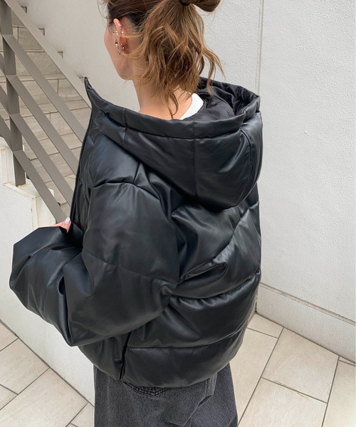 RASVOA(ラスボア)の「レザーフェイクダウンジャケット(ダウンジャケット/コート・レディース・ブラック・FREE)」の12枚目の写真