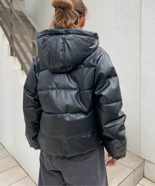 RASVOA(ラスボア)の「レザーフェイクダウンジャケット(ダウンジャケット/コート・レディース・ブラック・FREE)」の13枚目の写真