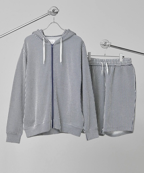 Loungewear tokyo(ラウンジウェアトウキョウ)の「【ラウンジウェアセットアップ】リラックス カットサッカー地 ジップアップパーカー×イージーショートパンツ ワンマイルウェア(ルームウェア/パジャマ・メンズ・ブラック/ネイビー/ホワイト系その他/グレー系その他/ホワイト系その他2・M/L/XL)」の7枚目の写真