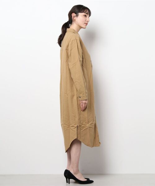 KRIFF MAYER Lady's Collection（クリフメイヤーレディースコレクション）の「ビエラ無地ワンピース（シャツワンピース・レディース・ベージュ/カラフル/ネイビー/オリーブ/オフホワイト・LARGE/MEDIUM）」の7枚目の写真