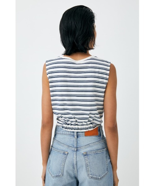 MOUSSY(マウジー)の「FRONT TWIST CROPPED トップス(タンクトップ・レディース・ブラック/ホワイト系その他/グリーン系その他/オレンジ・FREE)」の12枚目の写真