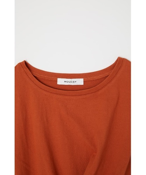 MOUSSY(マウジー)の「FRONT TWIST CROPPED トップス(タンクトップ・レディース・ブラック/ホワイト系その他/グリーン系その他/オレンジ・FREE)」の10枚目の写真