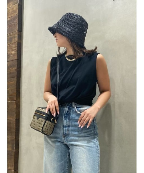 MOUSSY(マウジー)の「FRONT TWIST CROPPED トップス(タンクトップ・レディース・ブラック/ホワイト系その他/グリーン系その他/オレンジ・FREE)」の22枚目の写真