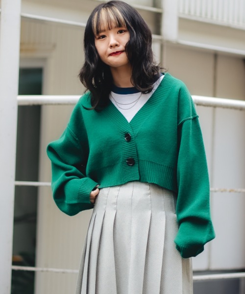 DuKKah（デュカ）の「Dukkah/【低身長向け】Vネックショートカーディガン（カーディガン/ボレロ・レディース・オレンジ系その他/ホワイト系その他/グリーン/ブラック/その他2/その他1/マルチ/レインボー/その他3/ブルー系その他5/ピンク/グリーン系その他/アニマル/レッド系その他/イエロー/アイボリー/パープル・X-SMALL）」の6枚目の写真