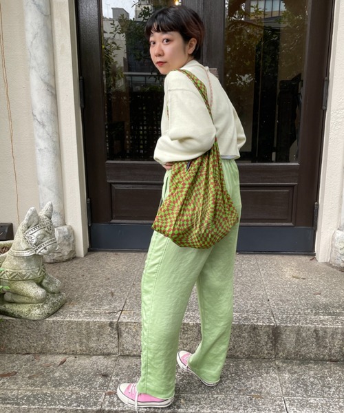 DuKKah（デュカ）の「Dukkah/【低身長向け】Vネックショートカーディガン（カーディガン/ボレロ・レディース・オレンジ系その他/ホワイト系その他/グリーン/ブラック/その他2/その他1/マルチ/レインボー/その他3/ブルー系その他5/ピンク/グリーン系その他/アニマル/レッド系その他/イエロー/アイボリー/パープル・X-SMALL）」の22枚目の写真