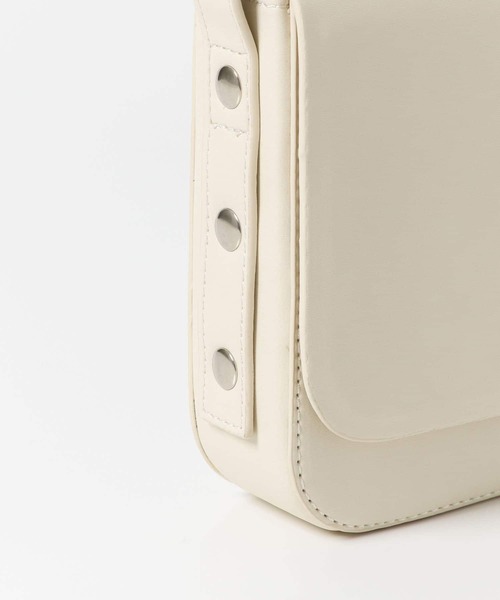 SENSE OF PLACE by URBAN RESEARCH(センスオブプレイスバイアーバンリサーチ)の「フェイクレザーショルダー(ショルダーバッグ・メンズ・ブラウン/ブラック/アイボリー・ONE)」の15枚目の写真
