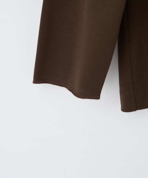 So_lemn（ソレム）の「【So_lemn/ソレム】袖スリットロンT（Tシャツ/カットソー・レディース・ブラウン/オフホワイト/グリーン・FREE）」の7枚目の写真