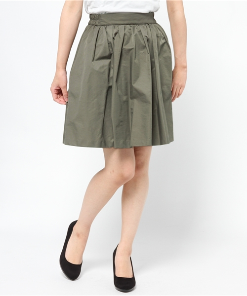 Tiara（ティアラ）の「タフタボリュームギャザースカート（スカート・レディース・ブラック/グレー/ベージュ/ブルー/ホワイト・2/3）」の4枚目の写真