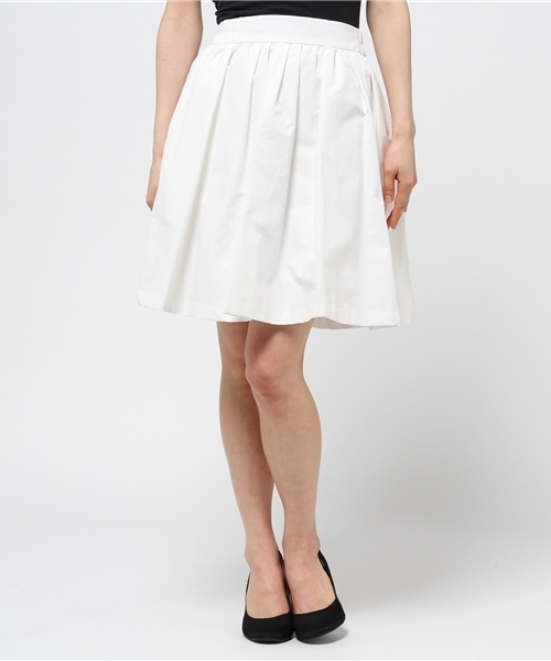 Tiara（ティアラ）の「タフタボリュームギャザースカート（スカート・レディース・ブラック/グレー/ベージュ/ブルー/ホワイト・2/3）」の2枚目の写真