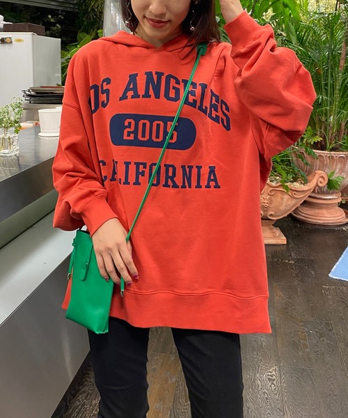 AS KNOW AS PINKY（アズノゥアズピンキー）の「BIGカレッジロゴフーディ（パーカー・レディース・チャコールグレー/オートミール/グリーン/オレンジ・FREE）」の22枚目の写真