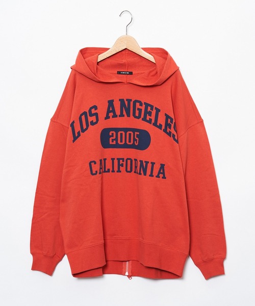 AS KNOW AS PINKY（アズノゥアズピンキー）の「BIGカレッジロゴフーディ（パーカー・レディース・チャコールグレー/オートミール/グリーン/オレンジ・FREE）」の10枚目の写真