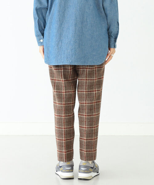 BEAMS BOY（ビームスボーイ）の「BEAMS BOY / ハリスツイード テーパードパンツ（スラックス・レディース・ブラウン/ライトブラウン・1/0）」の7枚目の写真