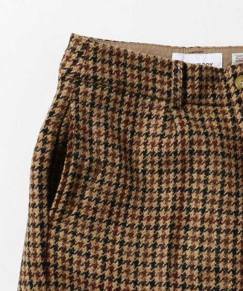 BEAMS BOY（ビームスボーイ）の「BEAMS BOY / ハリスツイード テーパードパンツ（スラックス・レディース・ブラウン/ライトブラウン・1/0）」の20枚目の写真