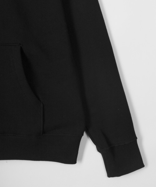 NEW ERA(ニューエラ)の「【NEW ERA/ニューエラ】TYPOGRAPHY ロゴ バックプリント 長袖プルオーバーフーディ/ブラック(パーカー・メンズ・ブラック・M/L/XL)」の11枚目の写真