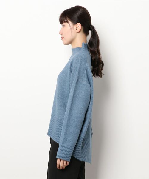 Doux archives（ドゥアルシーヴ）の「もちもちハイネックニットプルオーバー（ニット/セーター・レディース・グレー/レッド/ブルー/ピンク/ブラック・MEDIUM）」の6枚目の写真