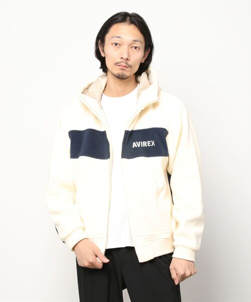 AVIREX（アヴィレックス）の「AVIREX/ アヴィレックス / 2TONE BIG FLEECE PARKA /2トーン ビッグ フリース パーカー（パーカー・メンズ・ブラウン/アイボリー/ネイビー・X-LARGE/MEDIUM/LARGE）」の2枚目の写真