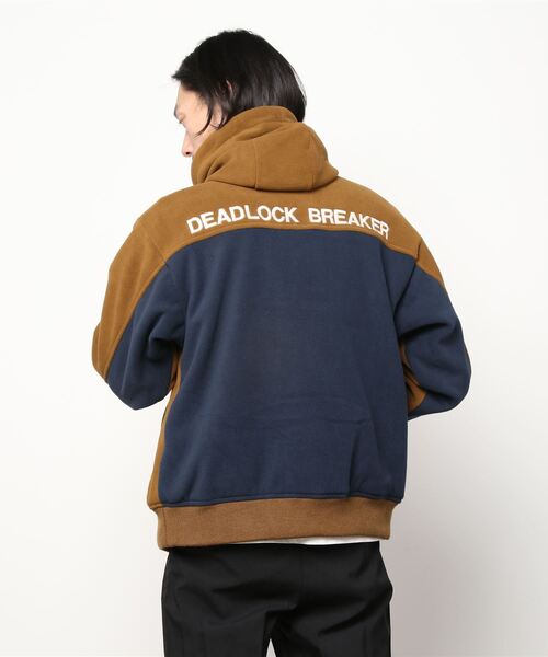 AVIREX（アヴィレックス）の「AVIREX/ アヴィレックス / 2TONE BIG FLEECE PARKA /2トーン ビッグ フリース パーカー（パーカー・メンズ・ブラウン/アイボリー/ネイビー・X-LARGE/MEDIUM/LARGE）」の8枚目の写真