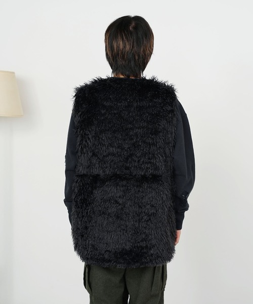 ROOPTOKYO（ループトウキョウ）の「CURLY FLEECE BIGGEST VEST カーリーフリース  フリースベスト シャギーベスト オーバーサイズ（ベスト・メンズ・ブラック/ベージュ/ブラウン・S/M/L/FREE）」の11枚目の写真