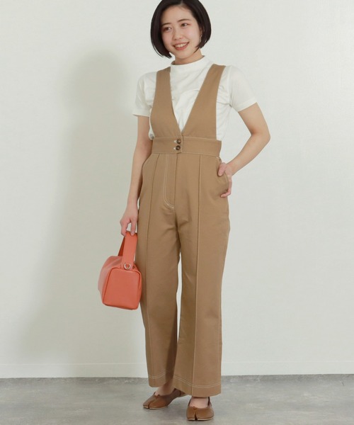 AULI（アウリィ）の「【低身長向けサイズ】配色ステッチサロペットパンツ（サロペット/オーバーオール・レディース・ブラック/ベージュ/レッド・S/XS/XXS）」の3枚目の写真