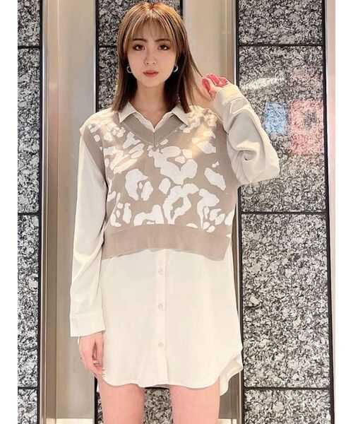 GYDA（ジェイダ）の「SIMPLE LOOSE シャツ（シャツ/ブラウス・レディース・オフホワイト/アイボリー・FREE）」の9枚目の写真