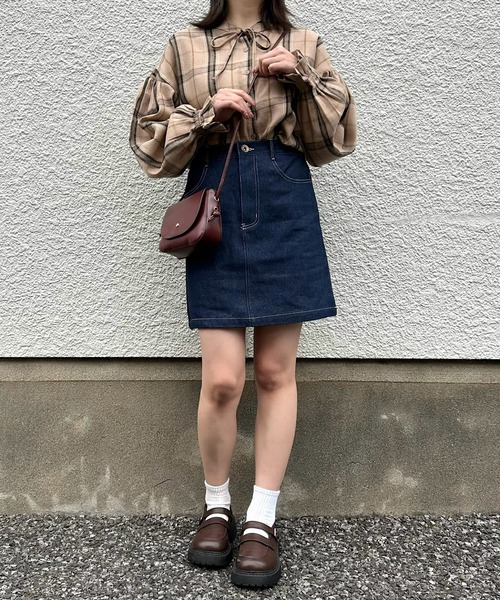 細見え膝丈デニムスカート（デニムスカート）｜Cham.（チャム）の