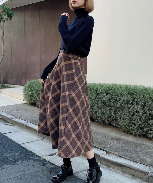 Voyage titty&Co.PETIT(ボヤージュティティアンドコープチ)の「【Voyage titty&Co.】チェックミディウォームスカート(スカート・レディース・ブラウン・FREE)」の2枚目の写真