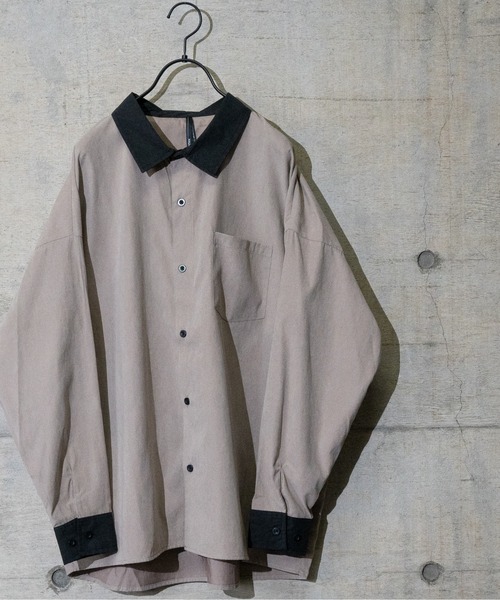 JOHN'S CLOSET(ジョンズクローゼット)の「【i】ポリピーチビックシルエットクレリックシャツ(シャツ/ブラウス・メンズ・ホワイト/ブラック/チャコールグレー/サックスブルー/グレイッシュベージュ・MEDIUM/LARGE/X-LARGE)」の4枚目の写真