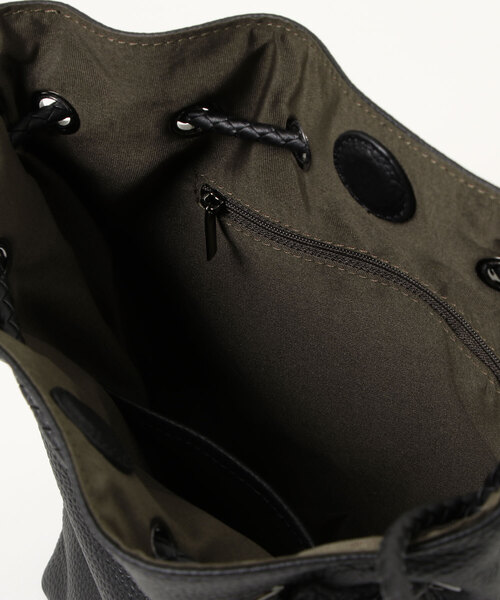 VitaFelice（ヴィータフェリーチェ）の「本革巾着ミニバッグ（ショルダーバッグ・レディース・ブラック/オフホワイト/ベージュ系その他・FREE）」の5枚目の写真