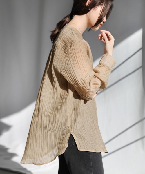 select MOCA（セレクトモカ）の「ランダムプリーツノーカラーシアーシャツ（シャツ/ブラウス・レディース・ホワイト/ブラック/ライトブラウン・FREE）」の7枚目の写真