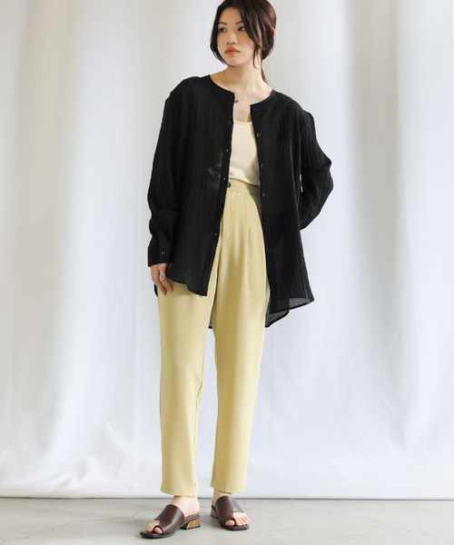 select MOCA（セレクトモカ）の「ランダムプリーツノーカラーシアーシャツ（シャツ/ブラウス・レディース・ホワイト/ブラック/ライトブラウン・FREE）」の6枚目の写真