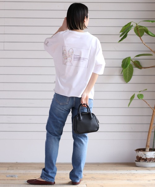 CONVERSE(コンバース)の「【CONVERSE ALLSTAR】ネオンカラーバックプリントTee(Tシャツ/カットソー・レディース・ホワイト/ブラック/ホワイト系その他/ブラック系その他・M)」の21枚目の写真