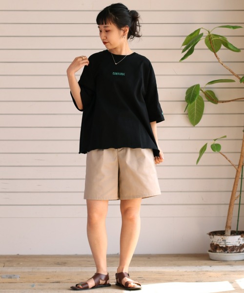 CONVERSE(コンバース)の「【CONVERSE ALLSTAR】ネオンカラーバックプリントTee(Tシャツ/カットソー・レディース・ホワイト/ブラック/ホワイト系その他/ブラック系その他・M)」の12枚目の写真